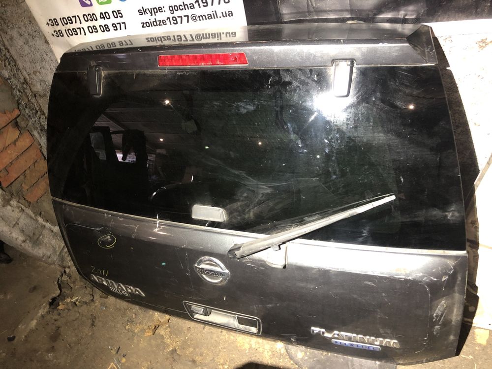 Задняя крышка и двери Nissan Armada 2003-12 г