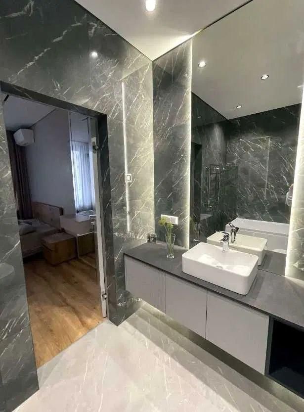 Продам 2-кімнатну квартиру у ЖК «Метрополіс», Теремки-1 AK