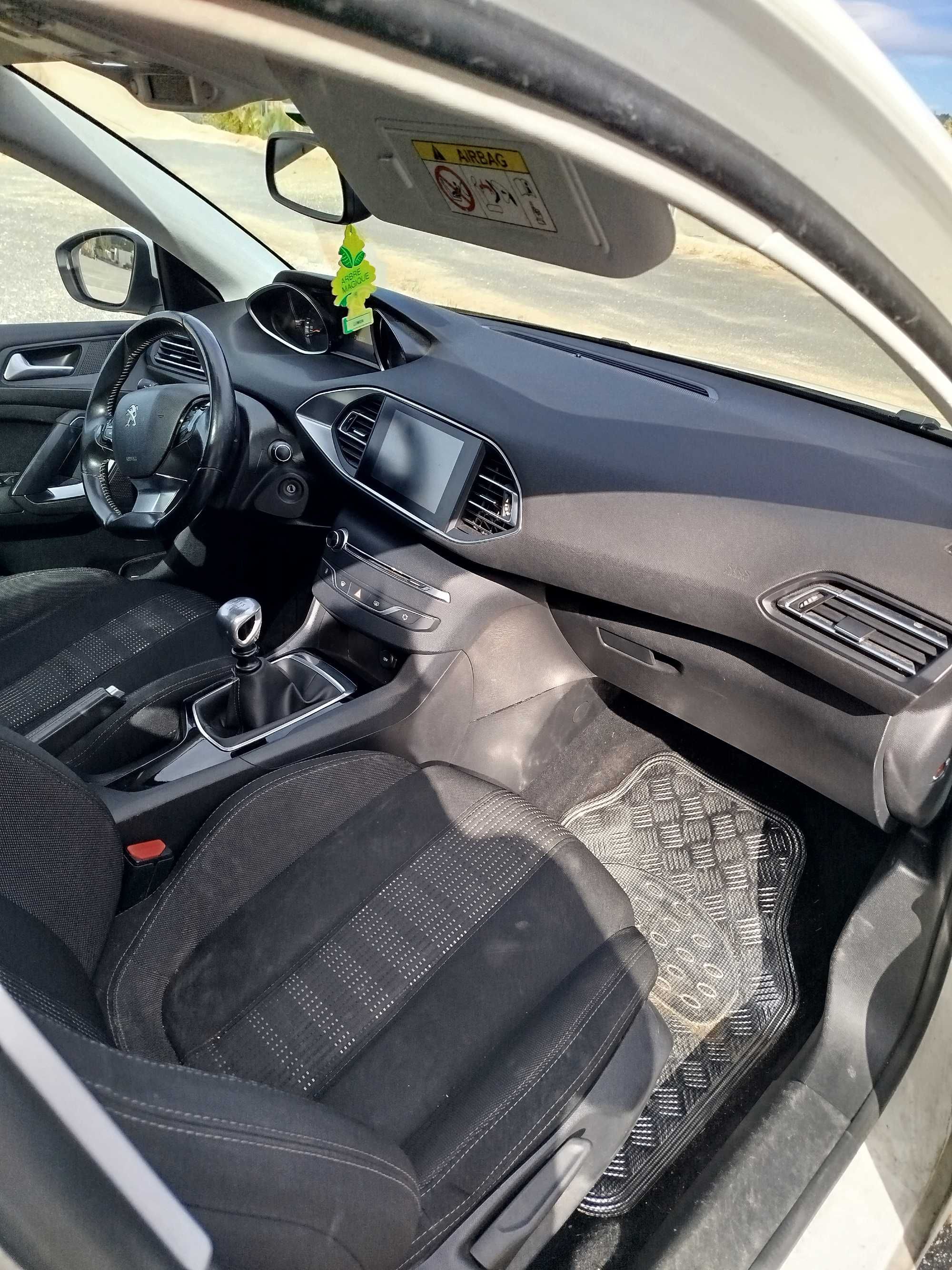Peugeot 308 SW Blue HDi 1.6