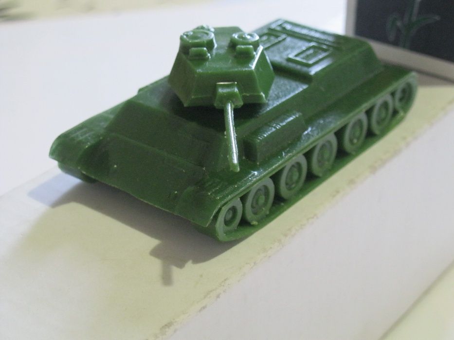 Танк Т-34 Черкасская фабрика сувенирно-подарочных изделий