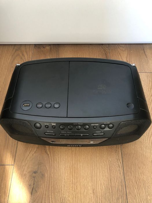 ZS-RS09CP Odtwarzacz mp3 / CD typu boombox z portem USB