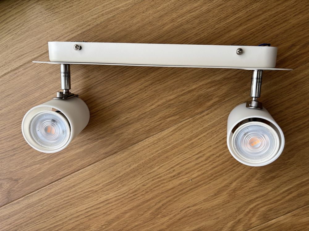 Lampa, listwa oświetleniowa
