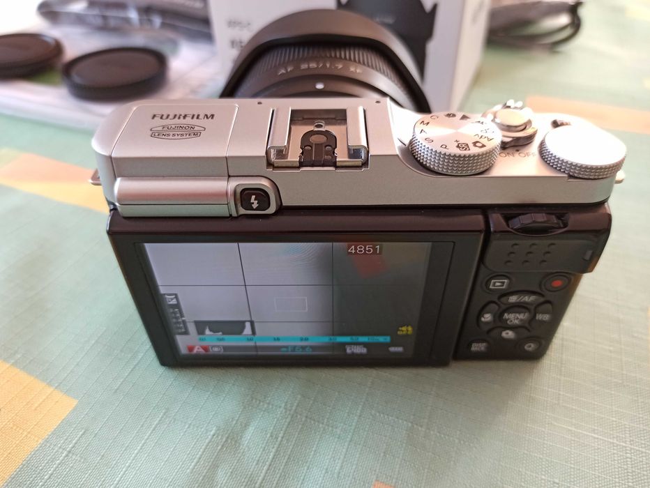 Fujifilm X-M1 + obiektyw Viltrox 25mm 1.7