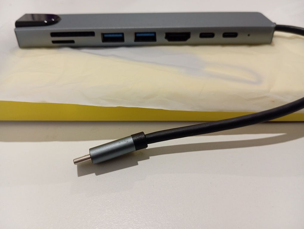Adaptador 8 in 1 Type-C