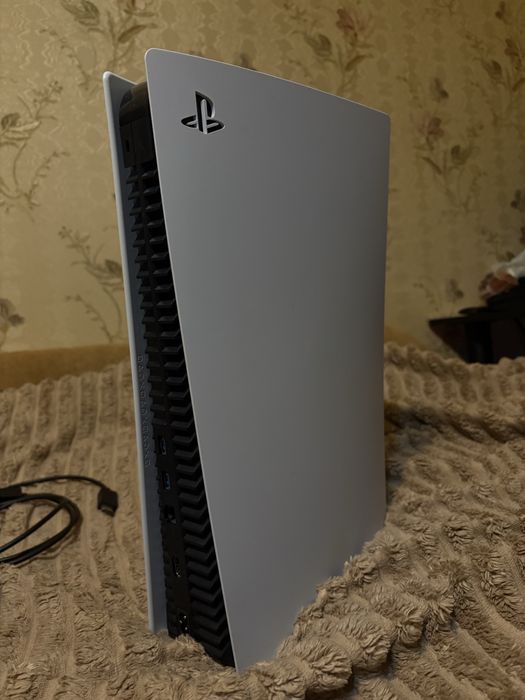 PlayStation 5 667гб б/y