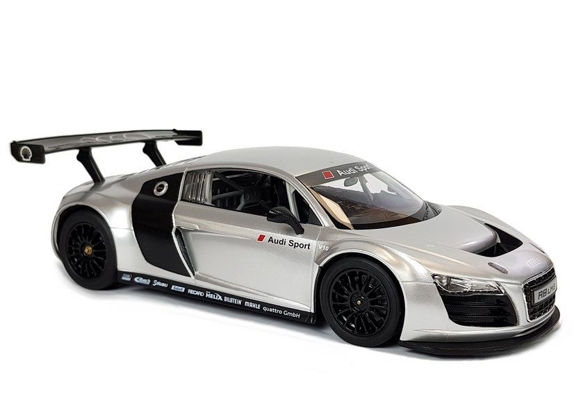 Auto R/C Audi R8 LMS Rastar 1:14 Srebrne na Pilota