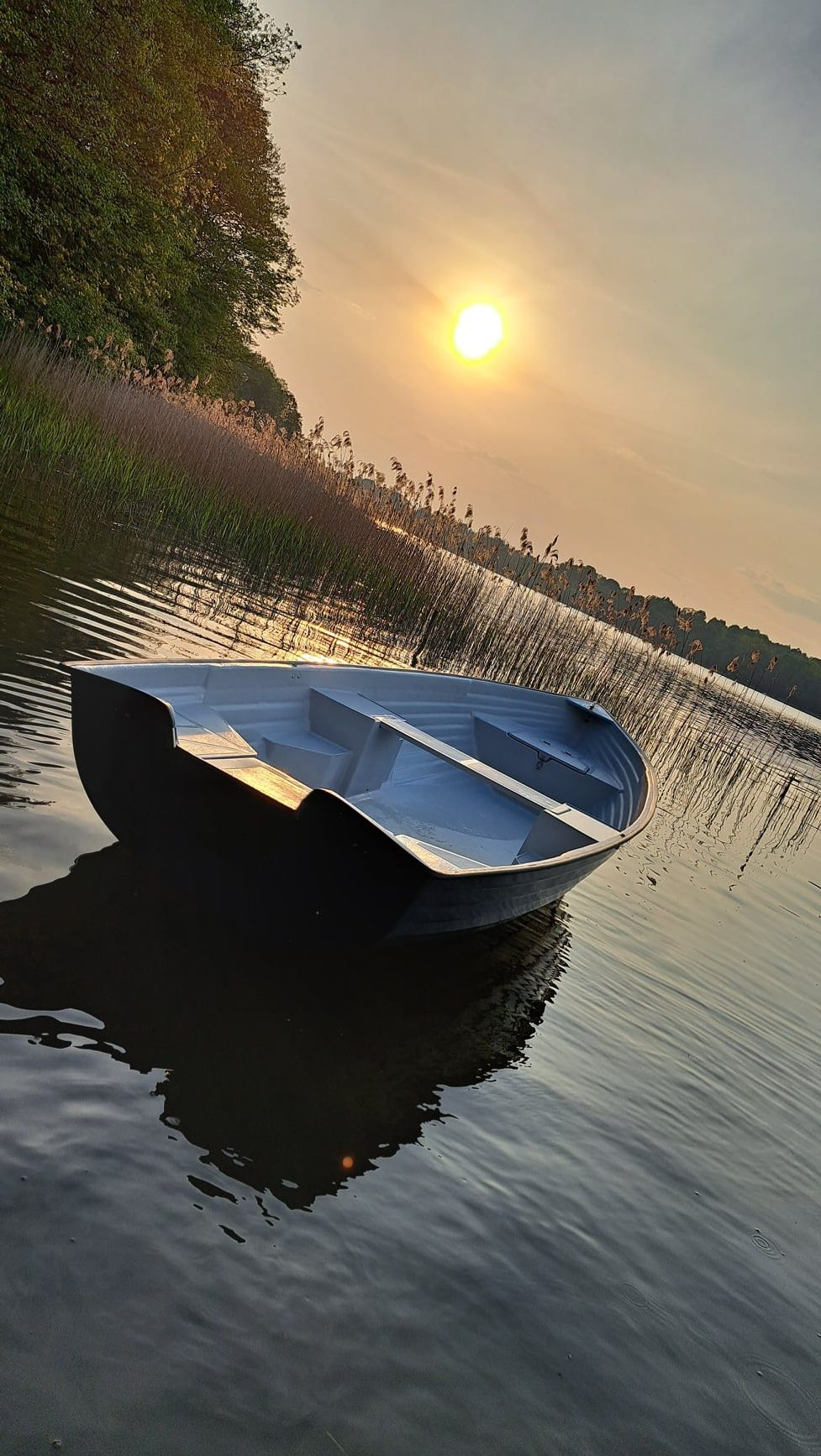 Chatka Leo domek nad jeziorem z balią do wynajęcia