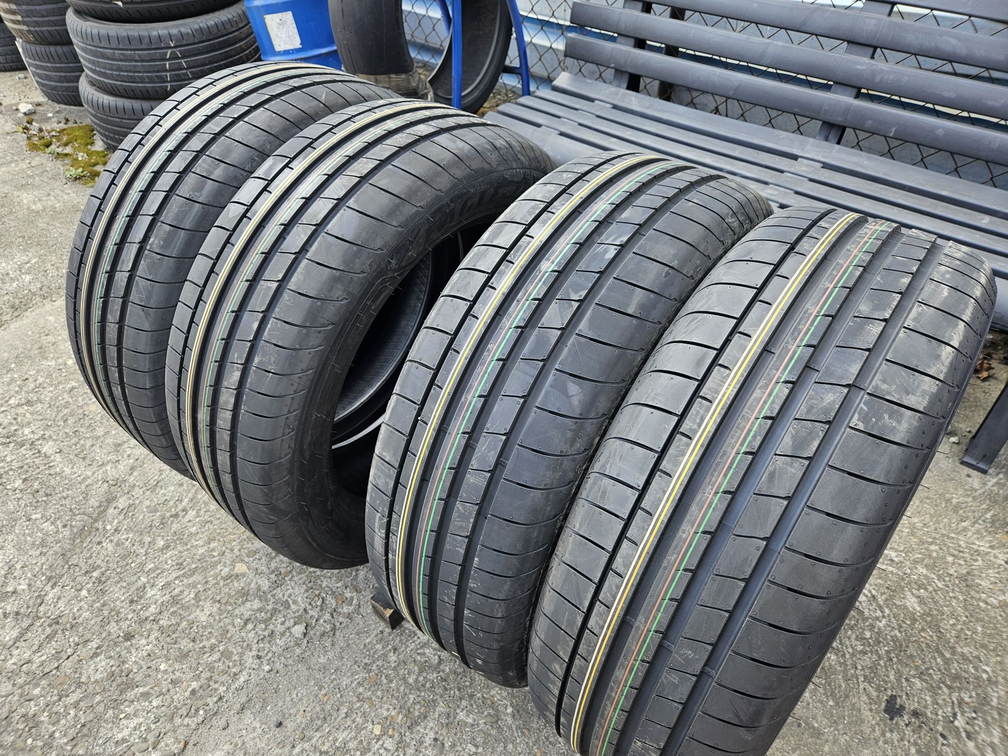 Opony letnie 235/55/19 goodyear jaguar