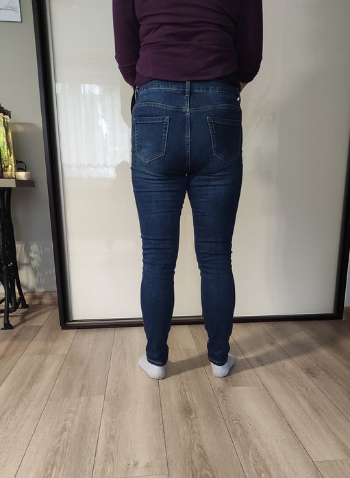 Spodnie jeansowe 42