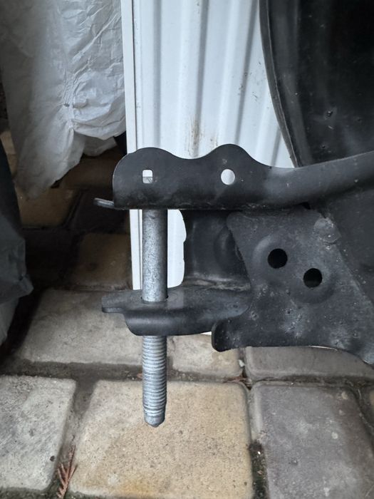 Подрамник Tesla model Y 22 год