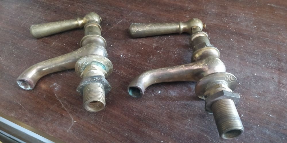 Torneiras inglesas em latão