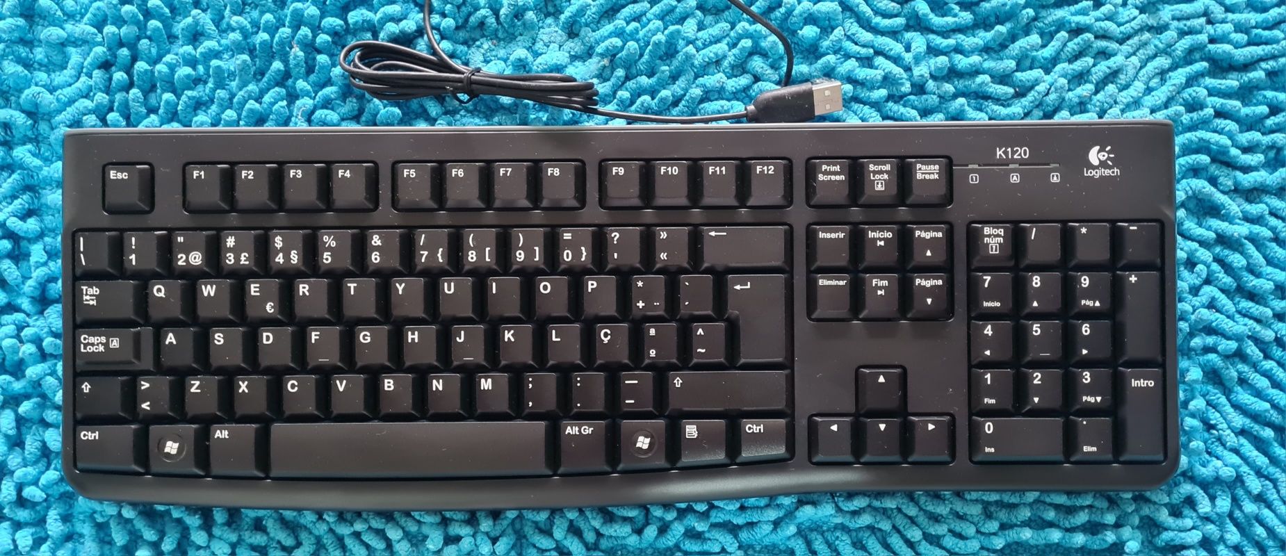 Teclado LOGITECH usb-a - NOVO