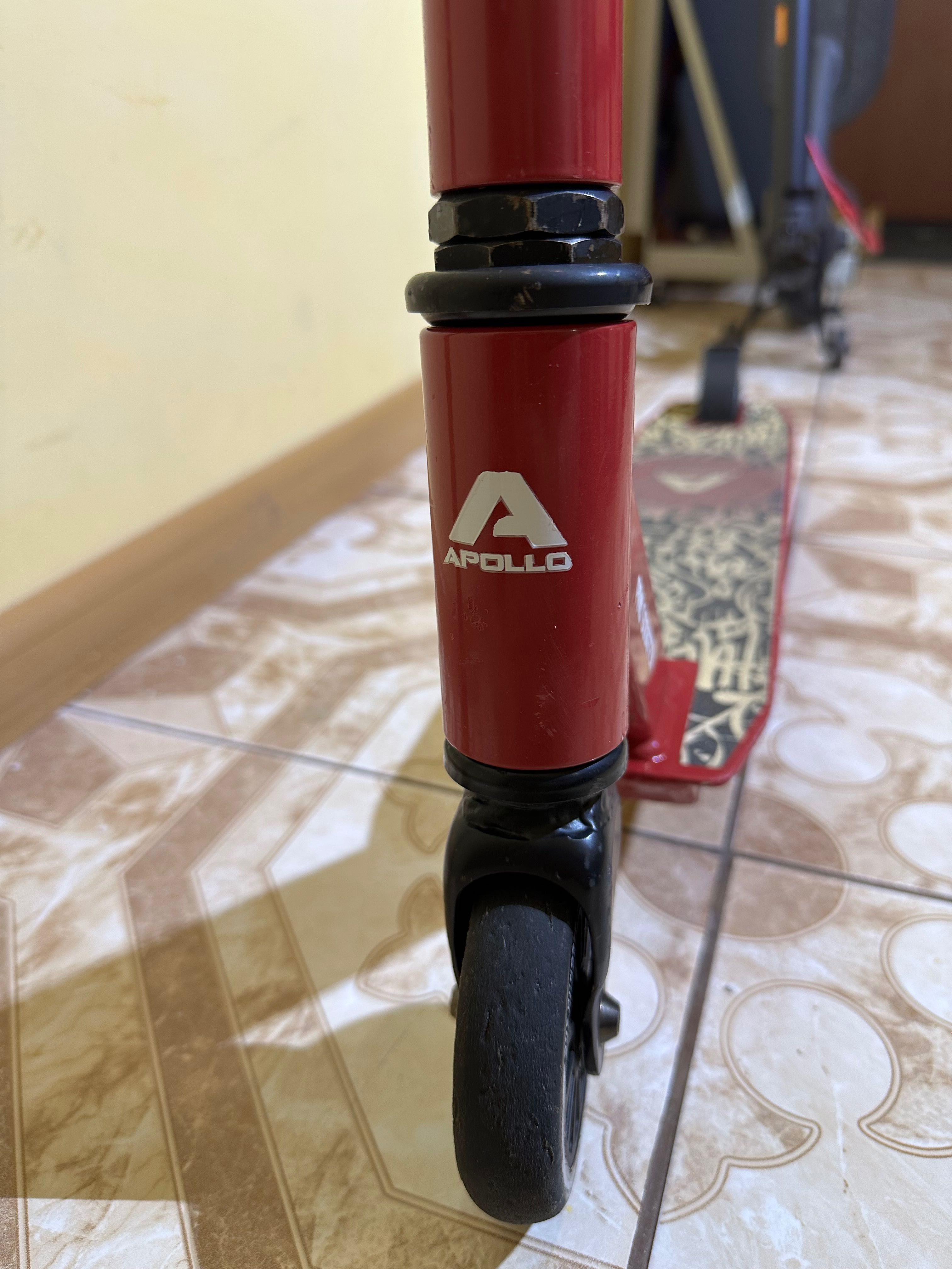 Самокат трюковий Apollo Stunt Scooter - Graffiti Pro 4.0 - Red