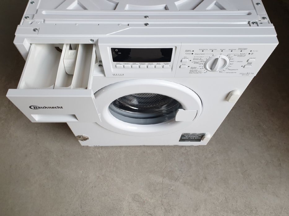 Встроенная пральна/стиральная/ машина Bauknecht 7 KG / WAI 2642