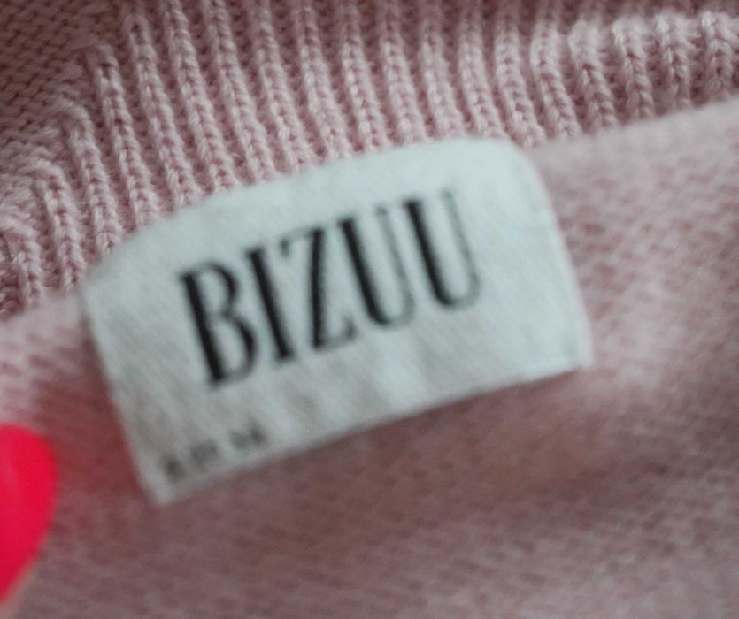 Sweter Bizuu cieplutki nowy