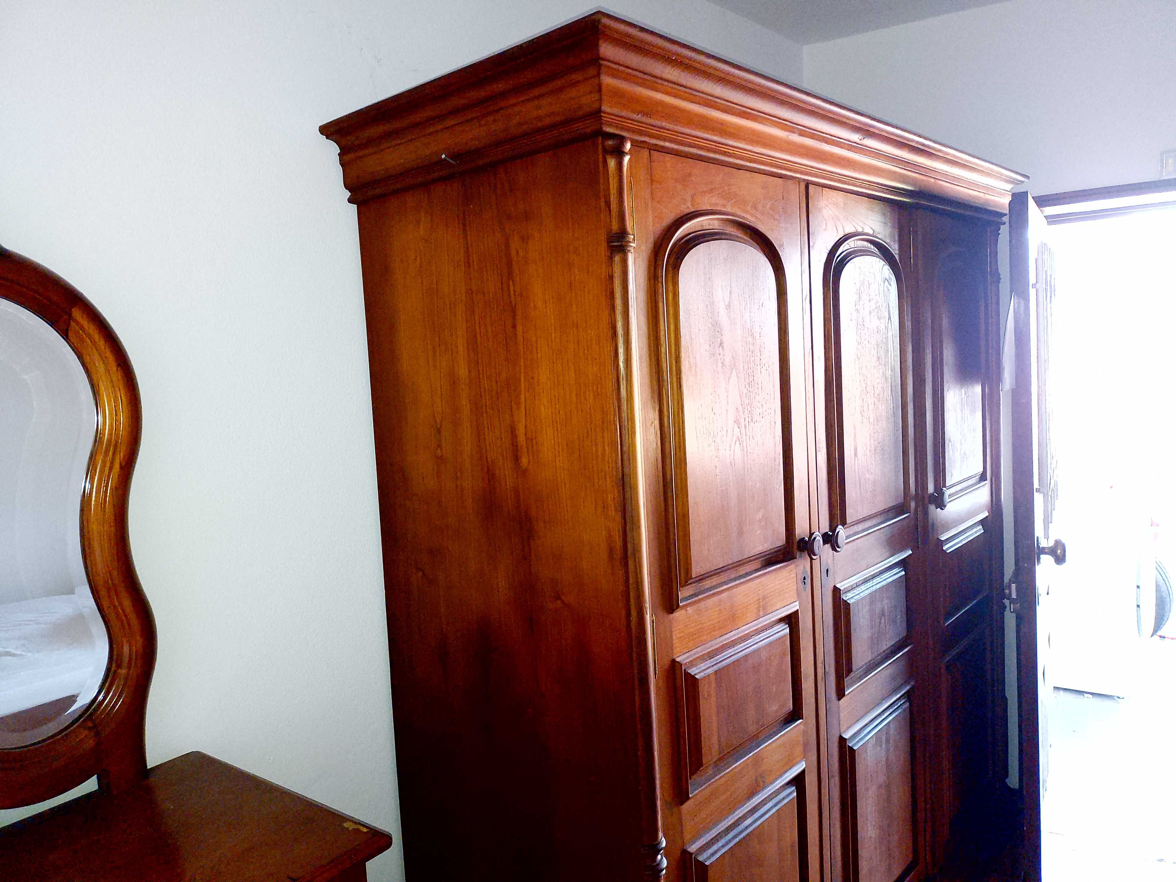 Alugo quarto completo em Braga