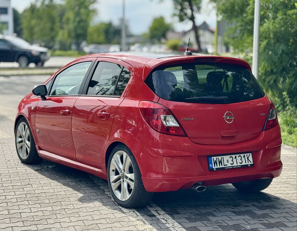 Opel corsa D OPC Line 131km
