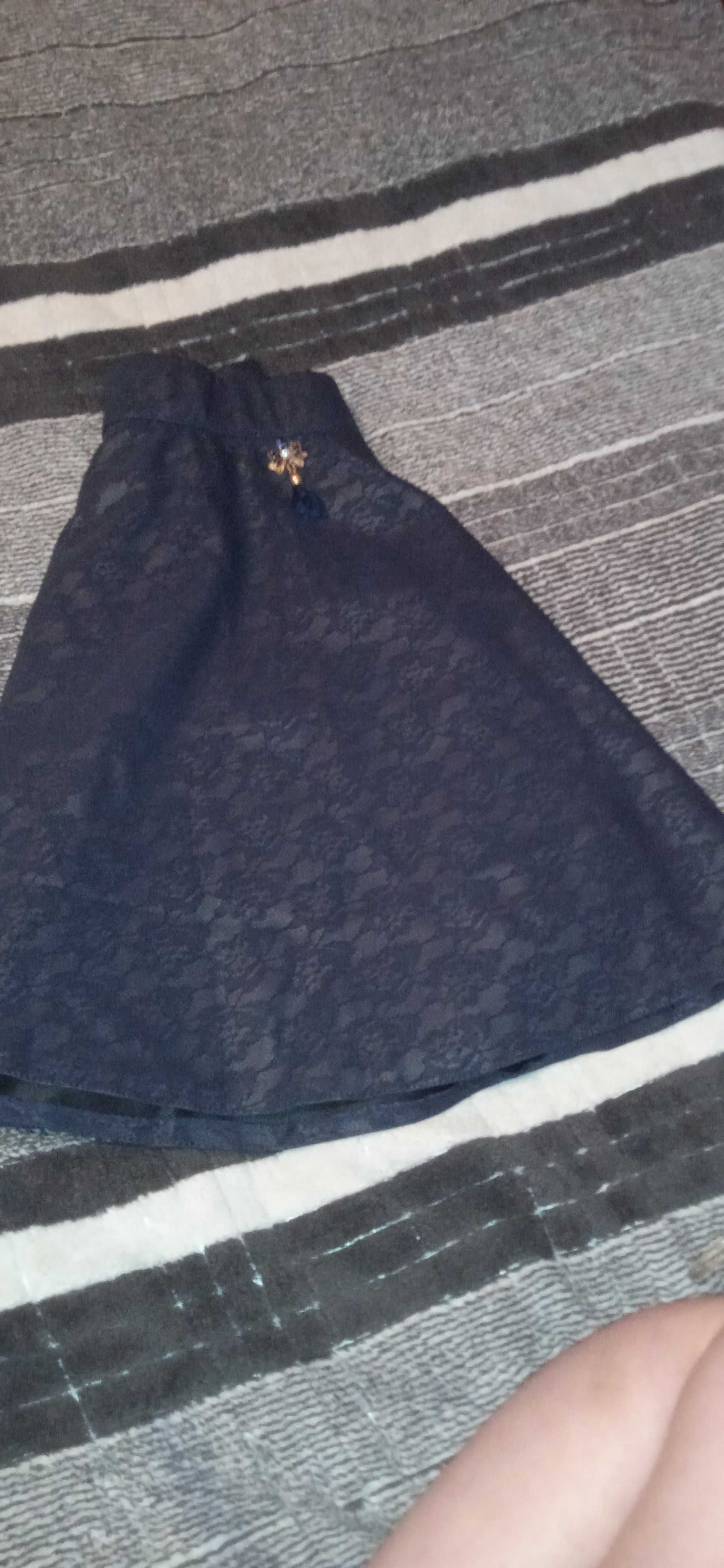 Продам дві новенькі юбки ,ціна за одну 250грн за дві 500
