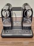 Máquina de Café Nespresso Pro D130