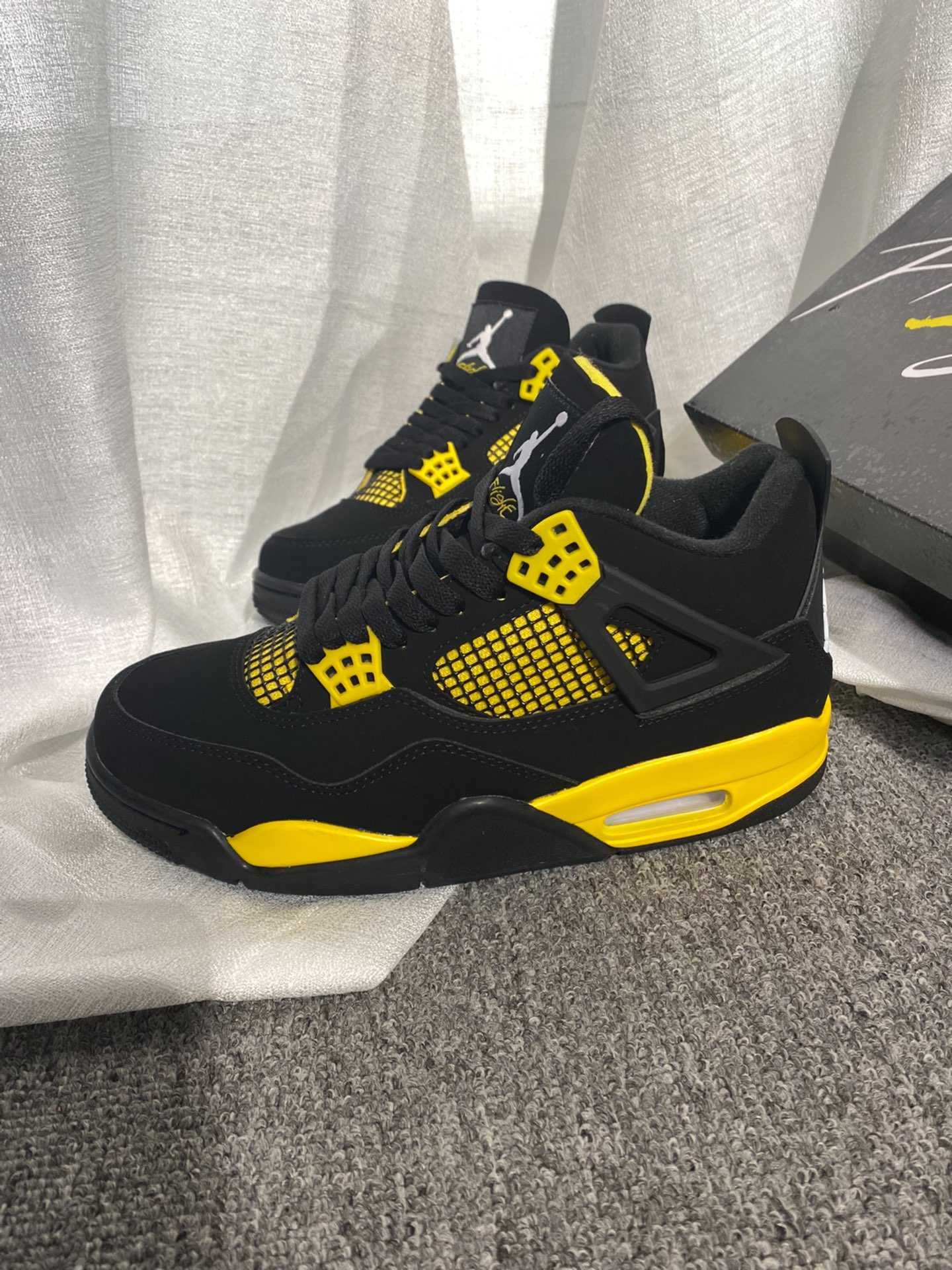 Grzmot czarny\Jordan 4\Nike\nowy UnisexTrampki.44