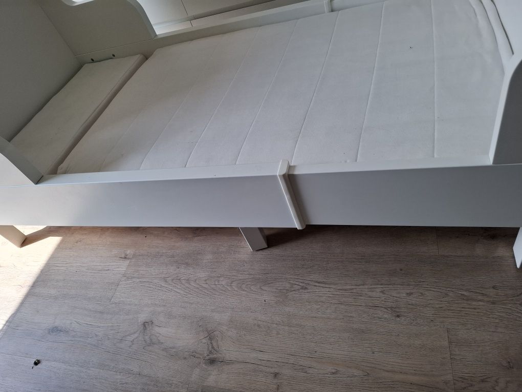 Łóżko Busnge ikea