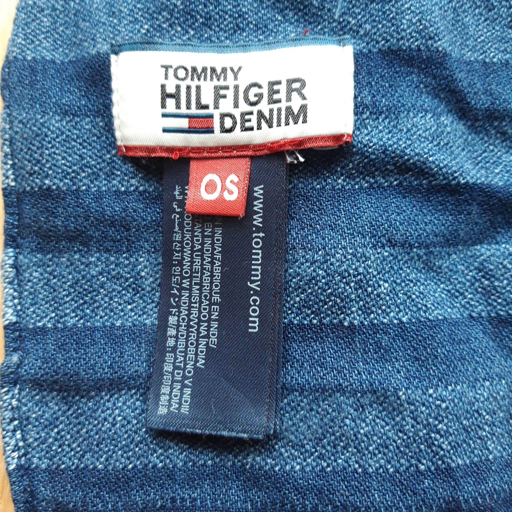 Szalik "Tommy Hilfiger"