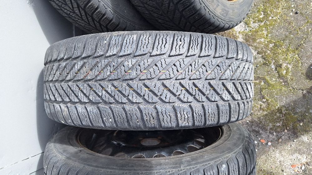 Felga stalowa Opel  6.5" x 16" 5x110 ET 37 z oponami zimowymi x4