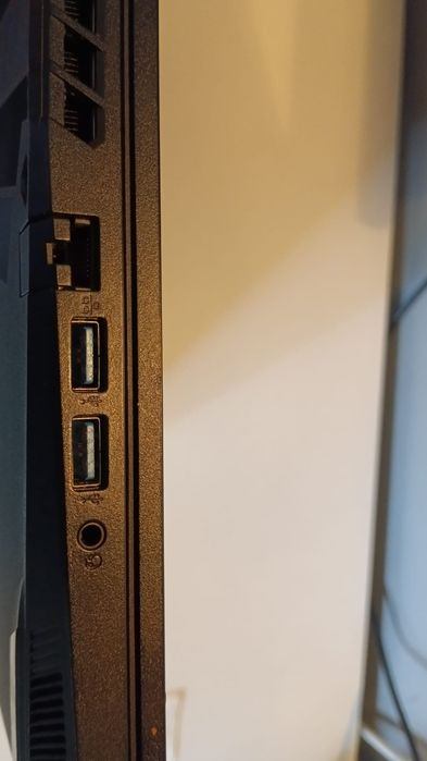 Acer Nitro 5  i5 / GTX 1650 / 8GB / 512GB SSD / Windows