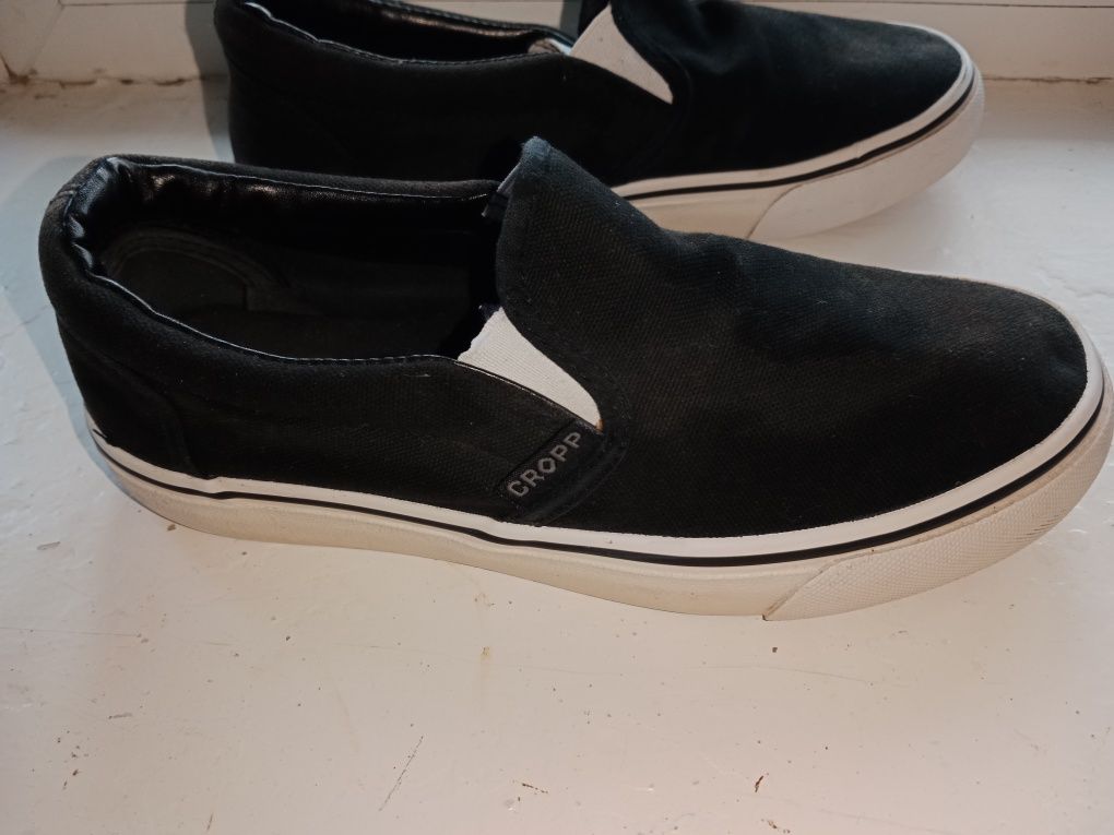 Макасіни CROPP.  .