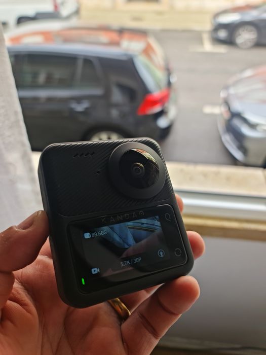 Câmara Kandao QooCam 3 360°