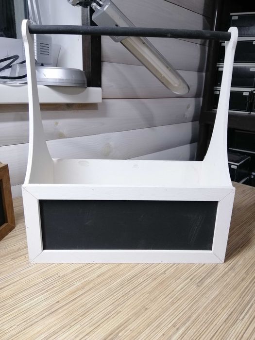 Кашпо дерев'яне для квітів для декору з крейдовою дошкою