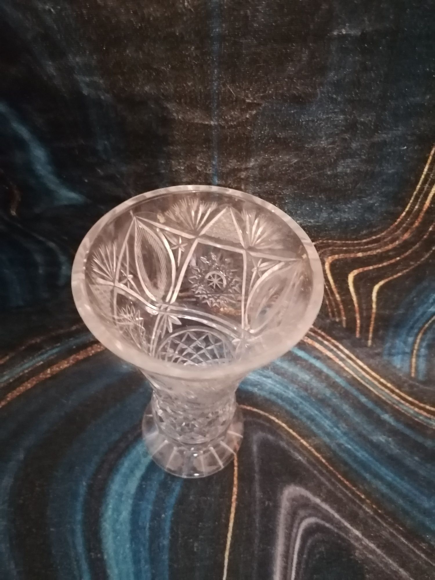 Piękny kryształowy wazon wysokość 20 cm