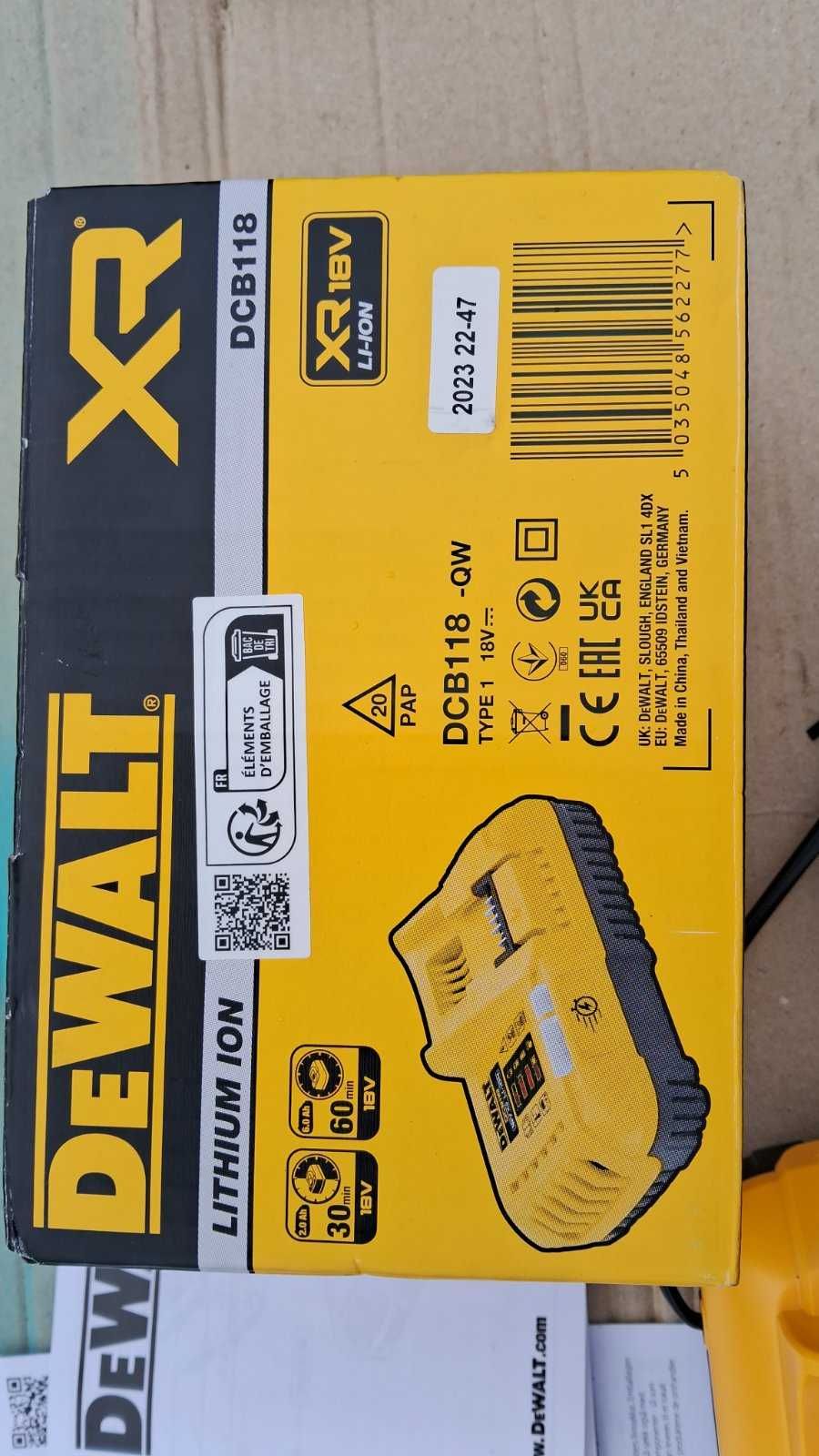 Зарядное устройство DeWALT DCB118 XR