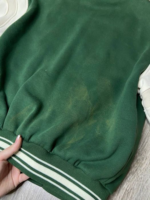 Стильный бомбер BERSHKA