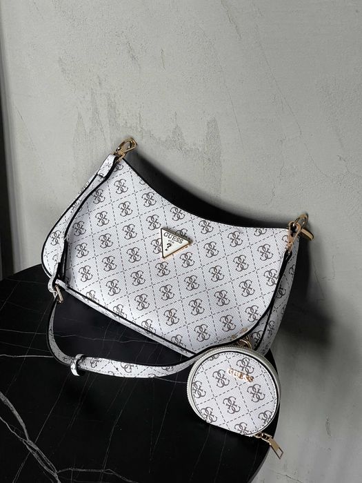 Сумка женская Guess Noelle багет 2 в 1 Гесс через плече черная