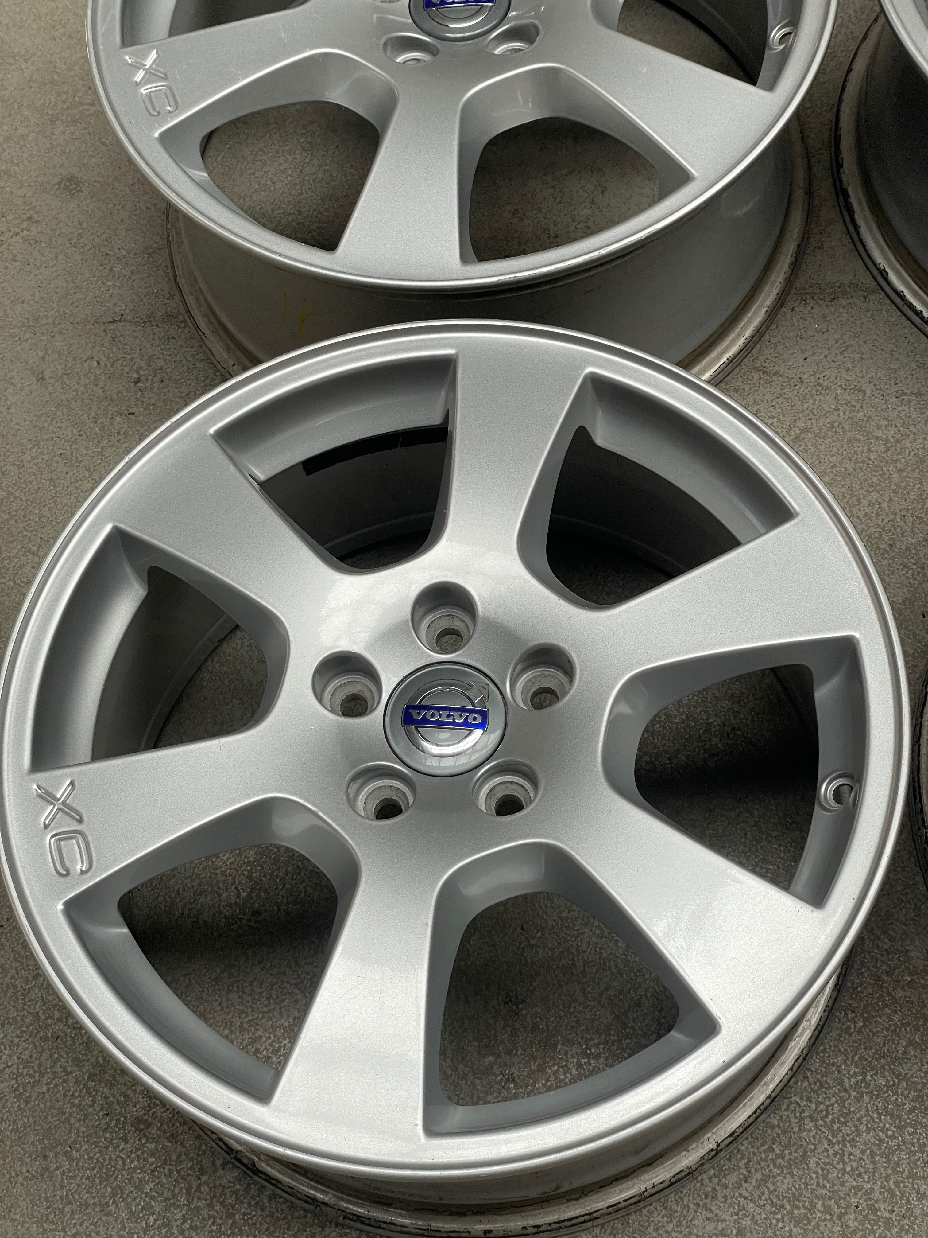 Felgi aluminiowe Volvo xc60 xc70  17”