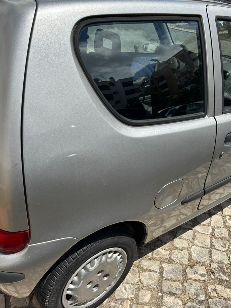 Fiat SEICENTO cinzento