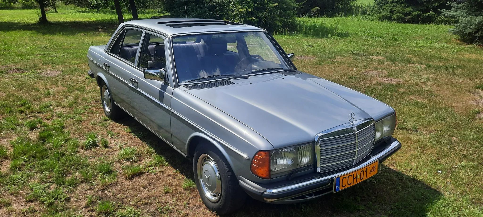 Mercedes-Benz W123 Mercedes-Benz Daimler-Benz W123 1981r oryginał 250 automat