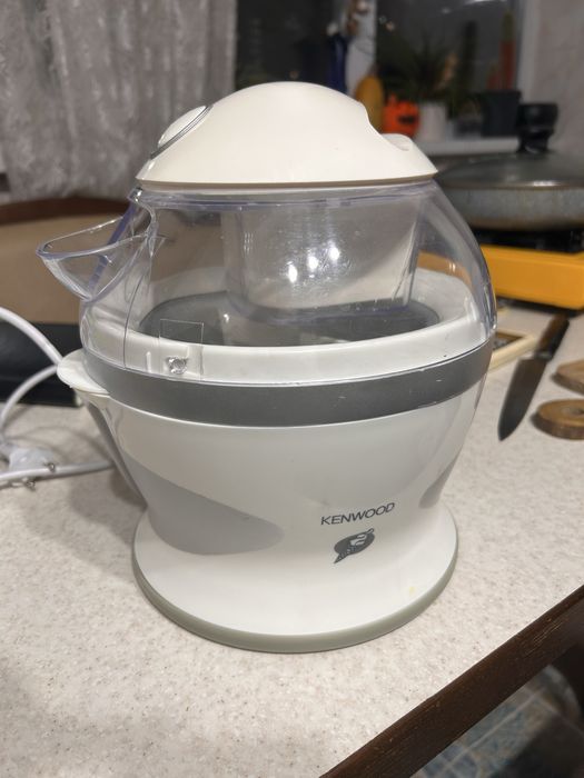 Морожениця Kenwood IM250