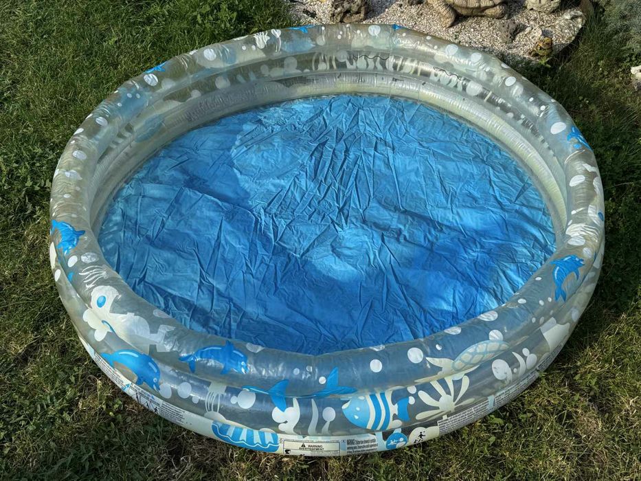Бассейн надувной Intex Easy set б\у есть детские.