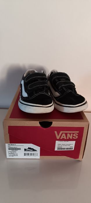 Tênis Vans tamanho 24