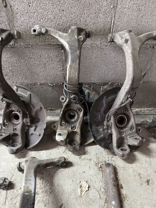 Цапфа, повороткий кулак Ауді а6 с5, а4 б6, а4 б7, а6 с6, а8 д3,а6 с7