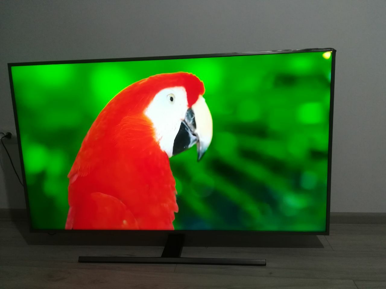 Телевізор Samsung 55 4K  smart TV робочий з дефектом