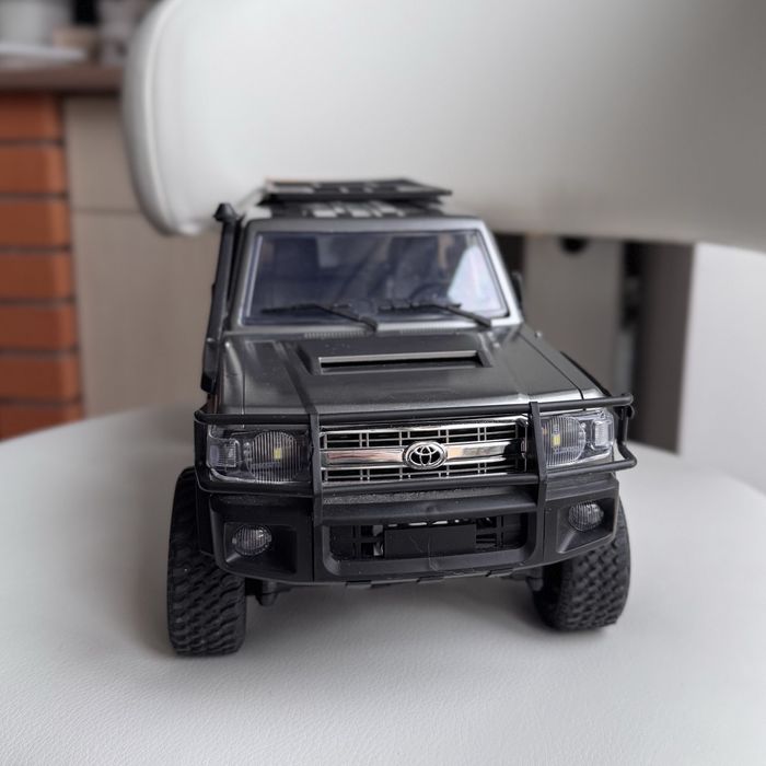 Land Cruiser 79 MN 82