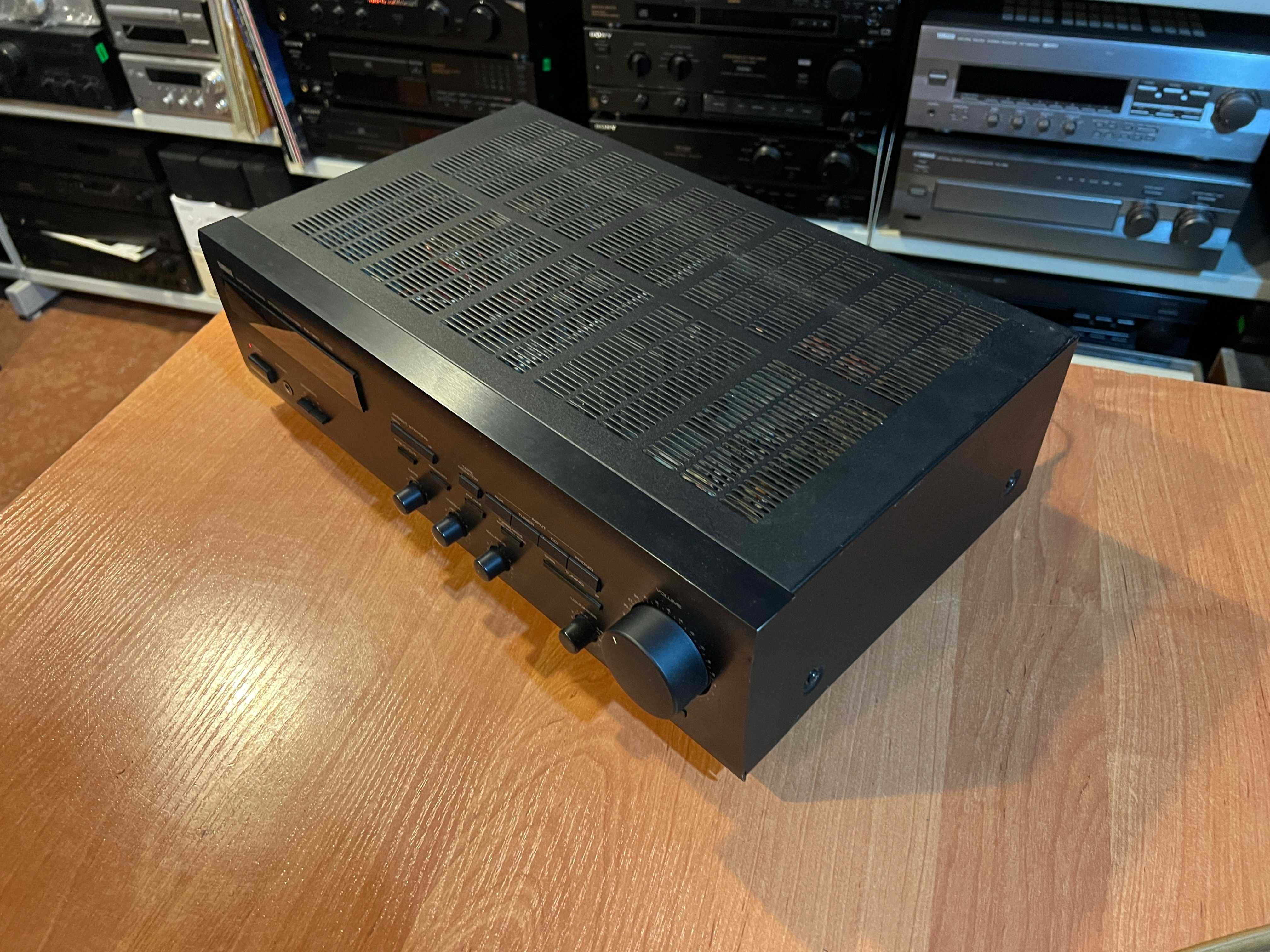 Amplituner Yamaha RX-360 Audio Room