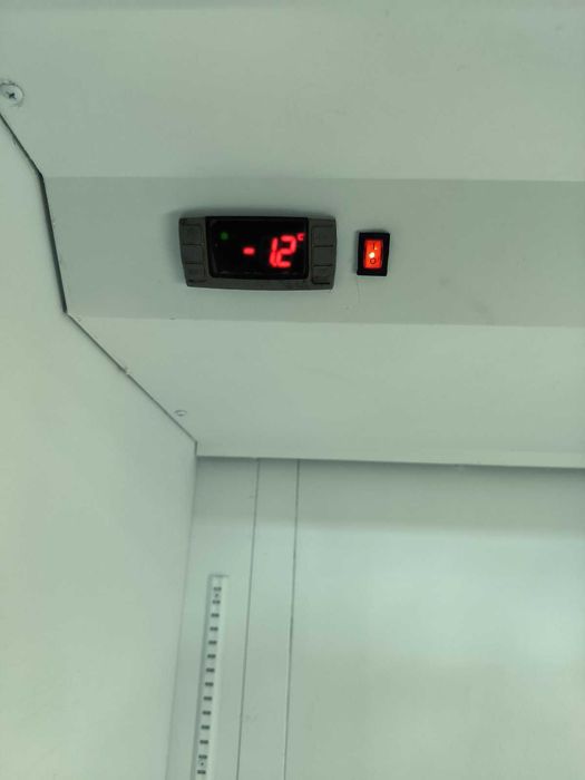 Холодильник INTER вітрина б\у для квітів та напоїв в ідеальному стані