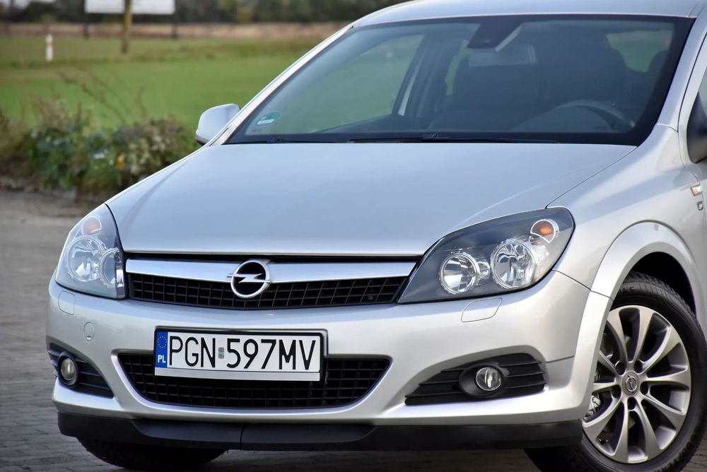 Opel Astra GTC* 1.6 115KM* Z NIEMIEC* 111 Lecie* Alufelgi* Org. Przebieg 180 tyś*