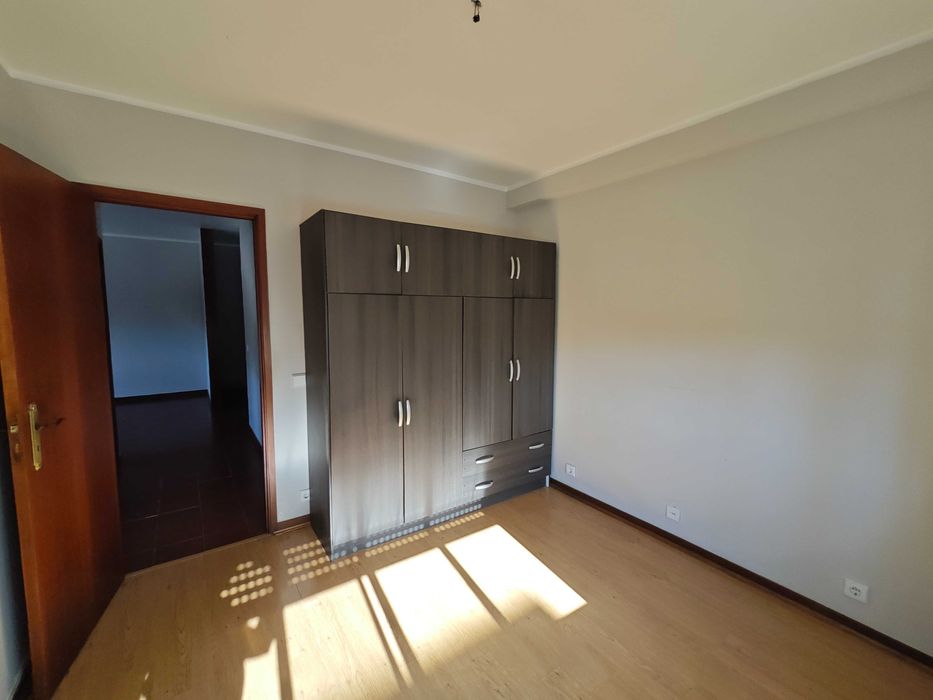 Apartamento T2 em Pedroso, Vila Nova de Gaia. - com fiador