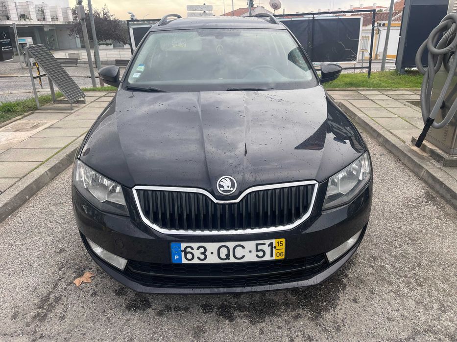 Skoda Octávia Break 1.6 TDI 110cv, junho 2015