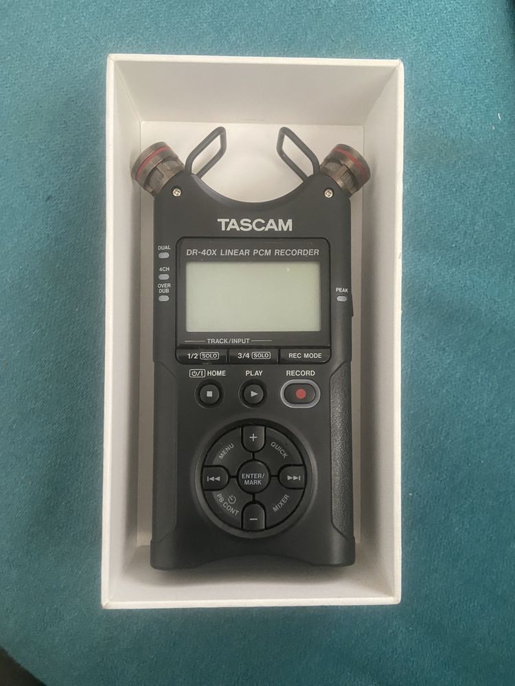 Gravador Portátil Tascam DR-40X 64GB